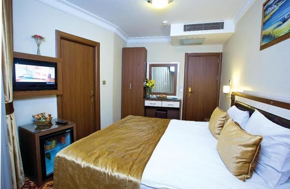 Grand Anatolia Hotel Istanbul Exterior foto